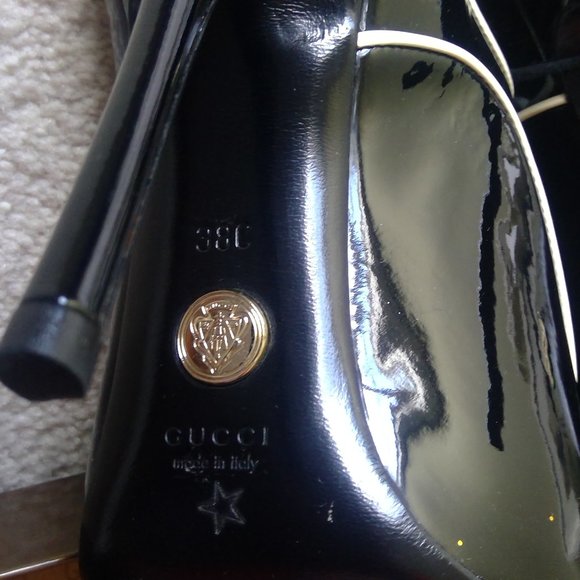 Used, like-new patent leather Gucci heels size 8C - Picture 3 of 5